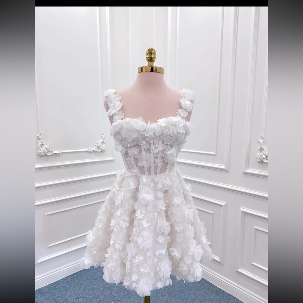 Short bridal dress